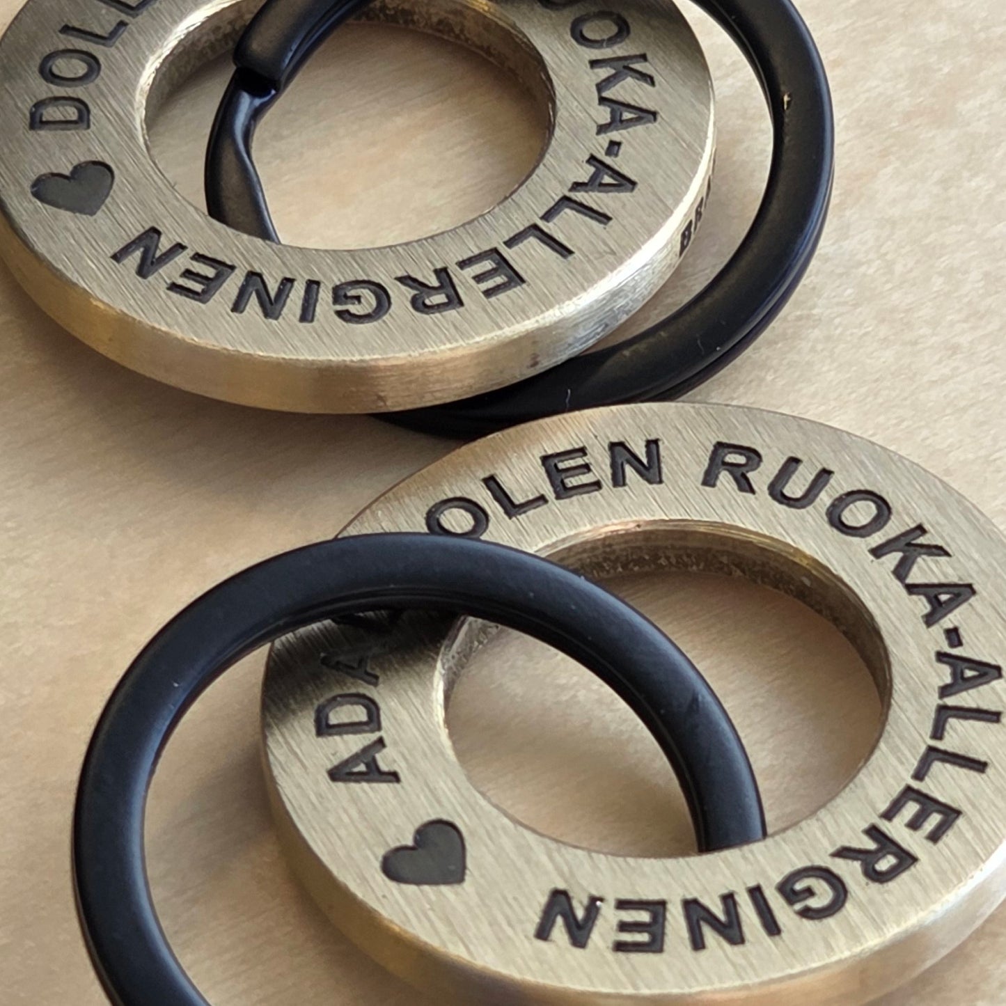Messinkirengas tekstillä 30mm